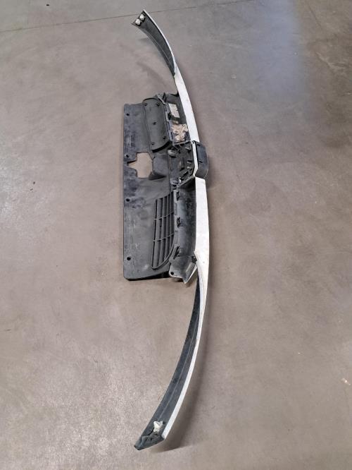 Image Calandre - PEUGEOT 206