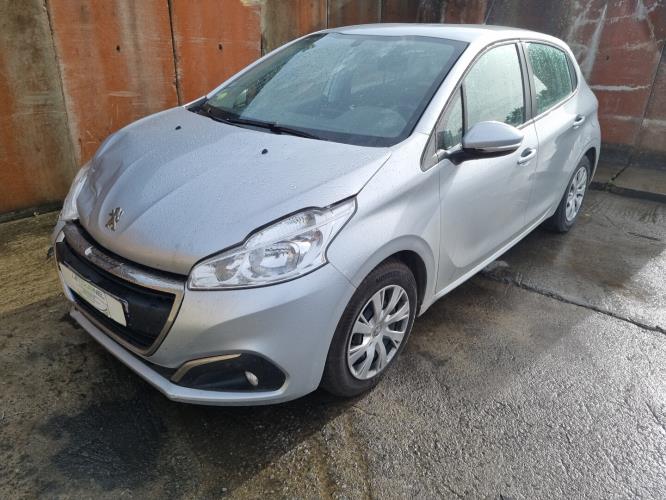 Image Ecran GPS - PEUGEOT 208 1