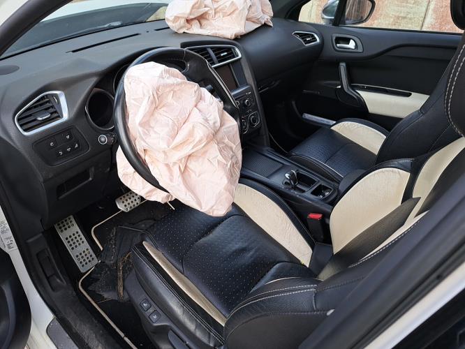 Image Porte arriere gauche - CITROEN DS4
