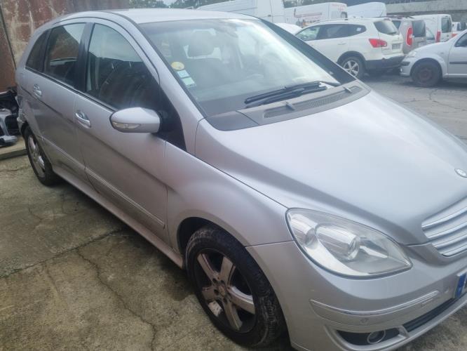 Image Renfort pare choc avant (traverse) - MERCEDES CLASSE B 245