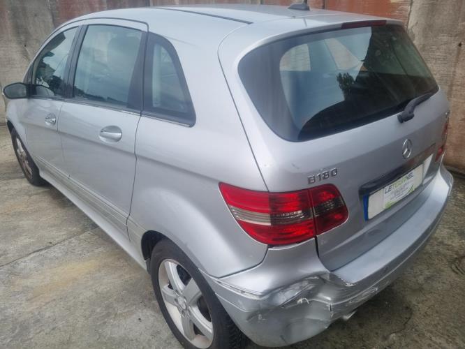 Image Renfort pare choc avant (traverse) - MERCEDES CLASSE B 245
