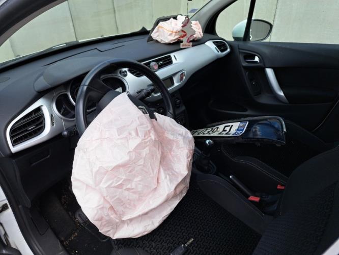 Image Porte fusible - CITROEN C3 2