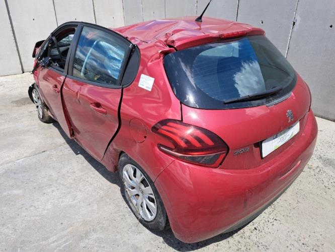 Image Ecran GPS - PEUGEOT 208 1