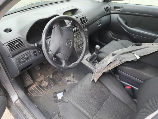 Image Porte avant gauche - TOYOTA AVENSIS 2