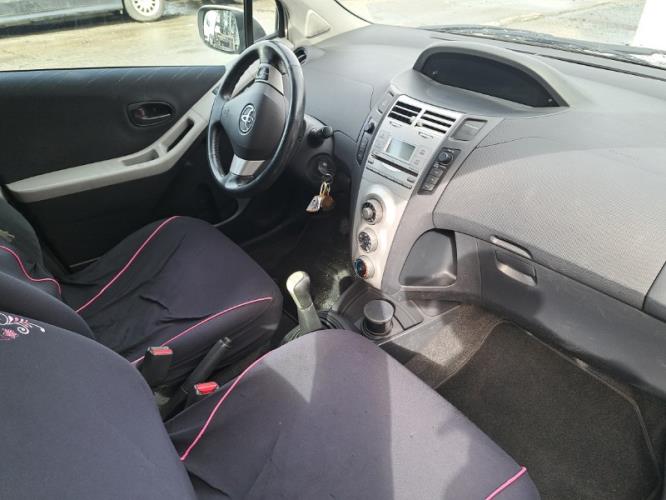 Image Moteur essuie glace avant - TOYOTA YARIS 2