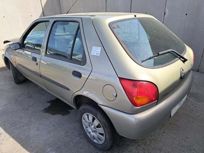 Image Feu arriere principal gauche (feux) - FORD FIESTA 4