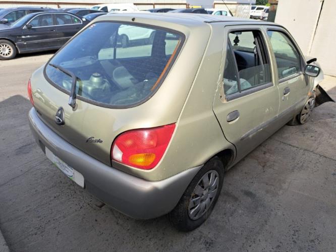 Image Feu arriere principal gauche (feux) - FORD FIESTA 4