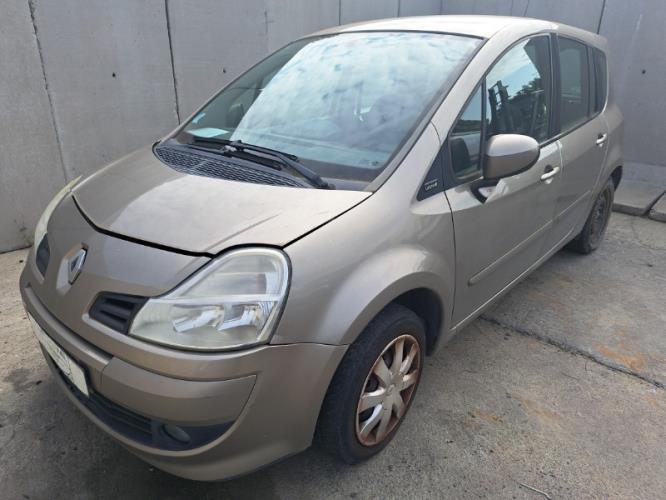 Image Feu arriere principal droit (feux) - RENAULT GRAND MODUS