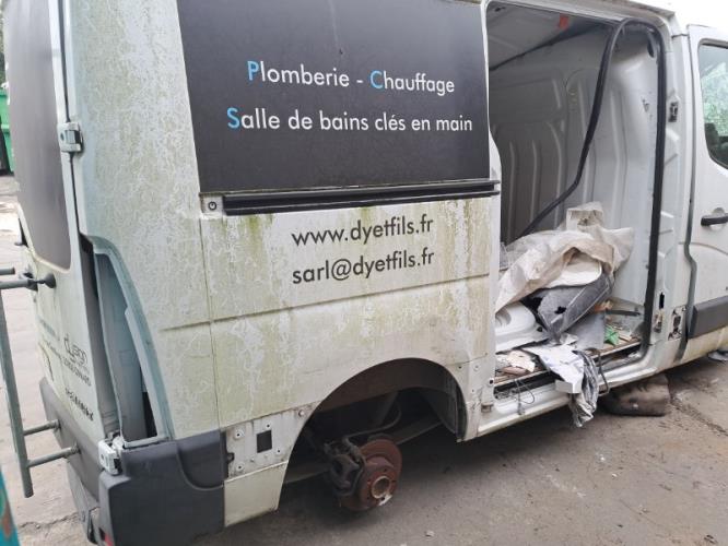 Image Porte de coffre droit - RENAULT MASTER 3