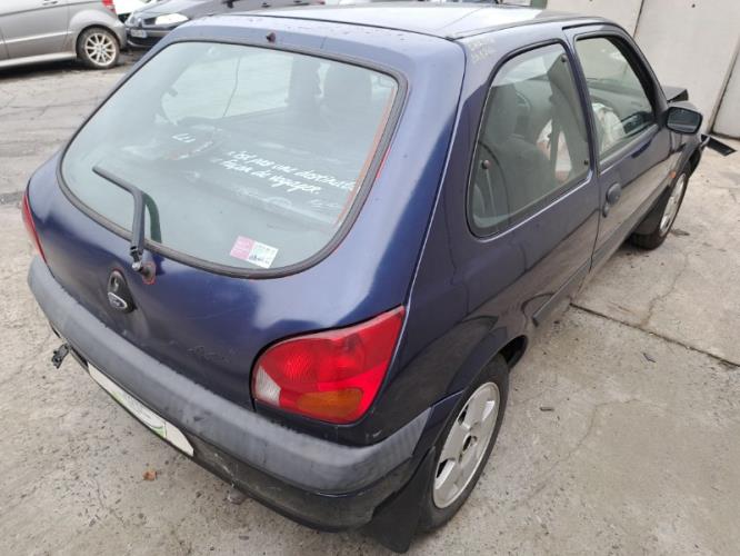 Image Feu arriere principal gauche (feux) - FORD FIESTA 4