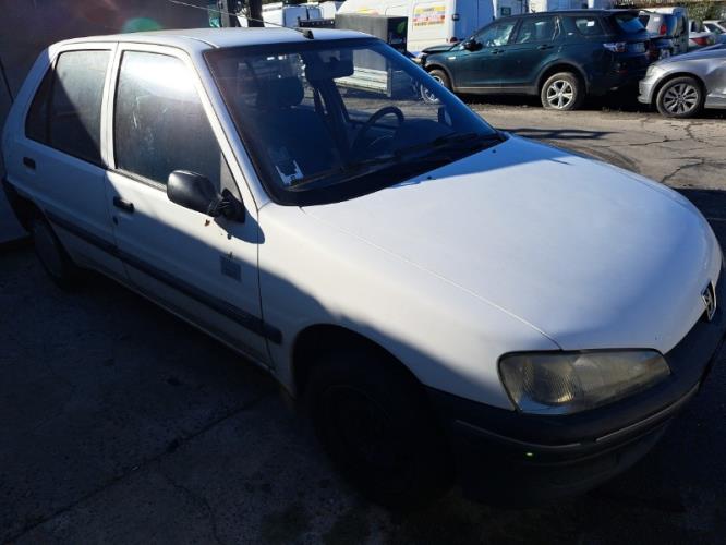Image Pare choc avant - PEUGEOT 106