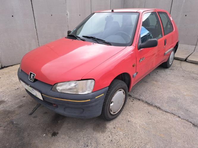 Image Pare choc avant - PEUGEOT 106