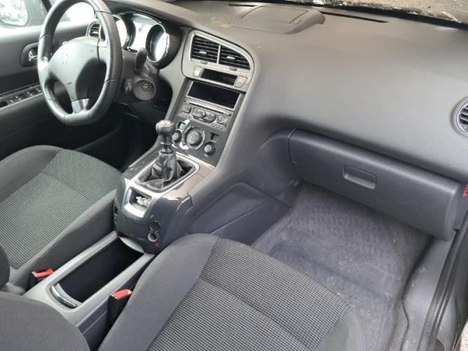 Image Aile avant droit - PEUGEOT 5008 1