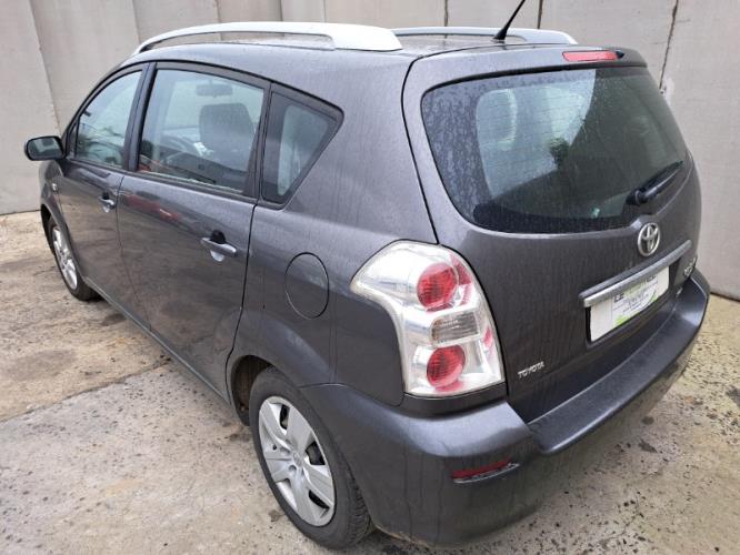 Image Capot - TOYOTA COROLLA VERSO 2