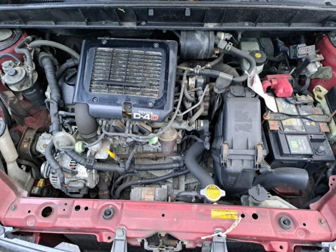 Image Capot - TOYOTA YARIS VERSO