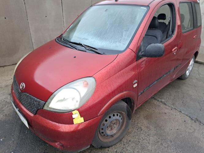 Image Capot - TOYOTA YARIS VERSO