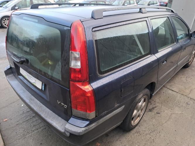 Image Malle/Hayon arriere - VOLVO V 70 1
