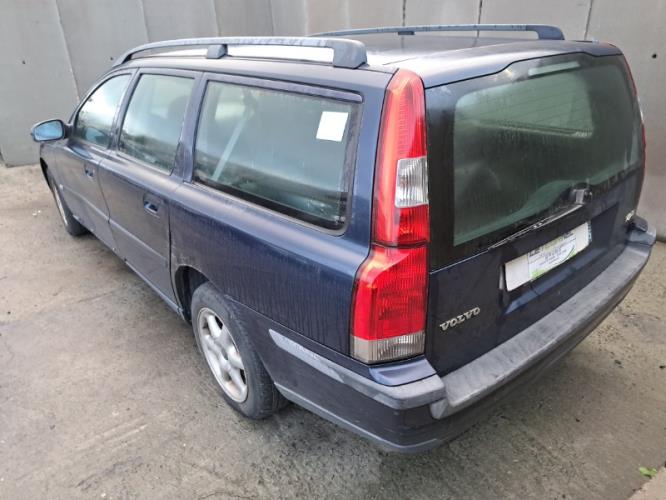 Image Malle/Hayon arriere - VOLVO V 70 1