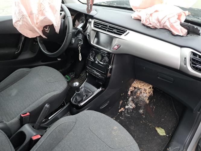 Image Interrupteur de leve vitre avant gauche - CITROEN C3 2