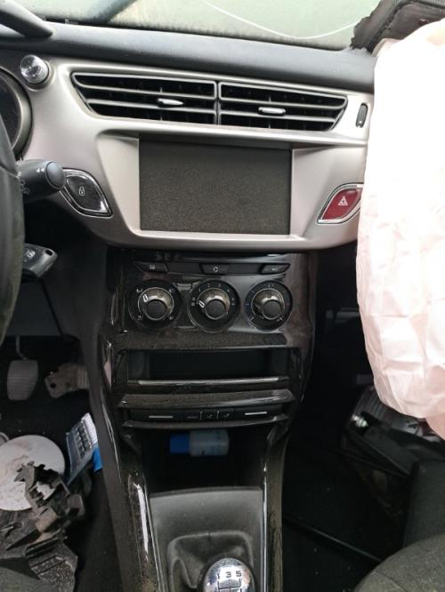 Image Porte fusible - CITROEN C3 2