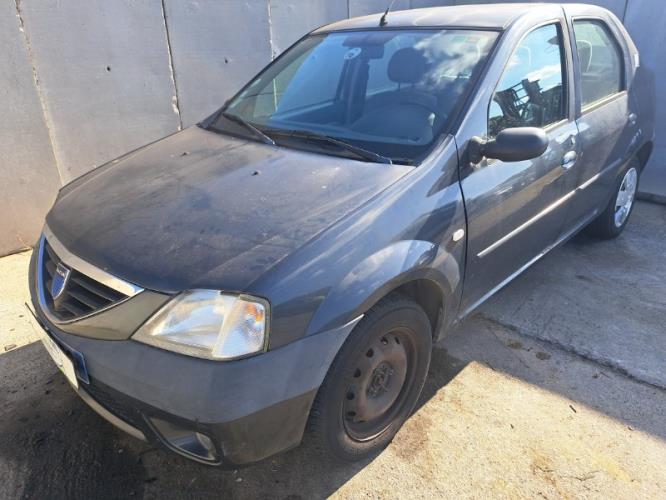 Image Pare choc arriere - DACIA LOGAN 1