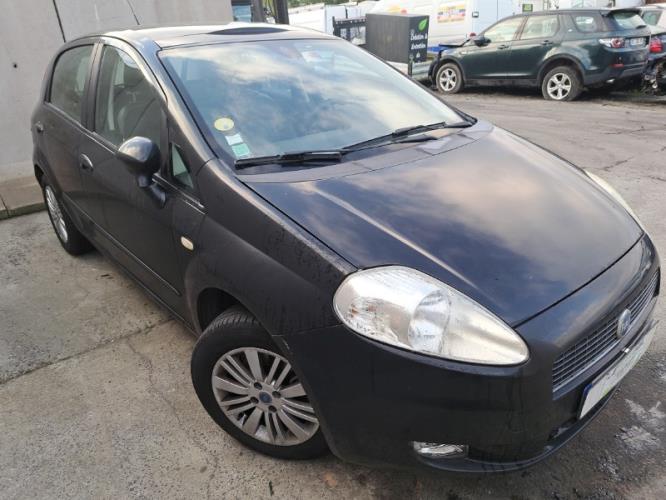 Image Anti brouillard gauche (feux) - FIAT GRANDE PUNTO