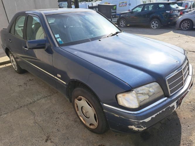 Image Feu arriere principal droit (feux) - MERCEDES CLASSE C 202