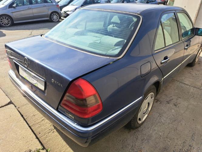 Image Feu arriere principal droit (feux) - MERCEDES CLASSE C 202