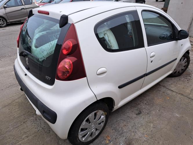 Image Malle/Hayon arriere - PEUGEOT 107