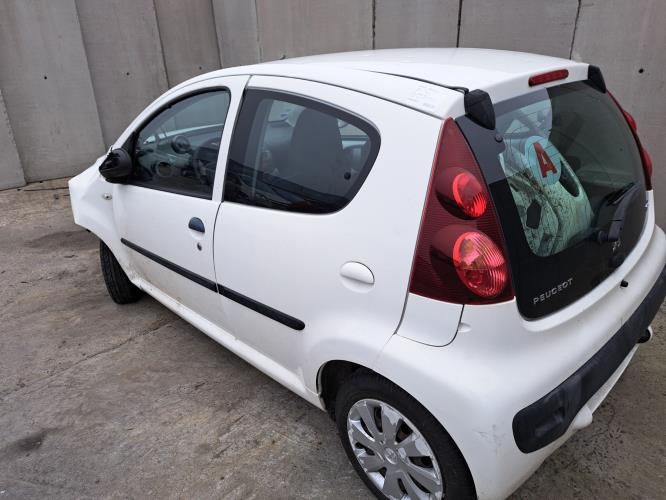 Image Malle/Hayon arriere - PEUGEOT 107