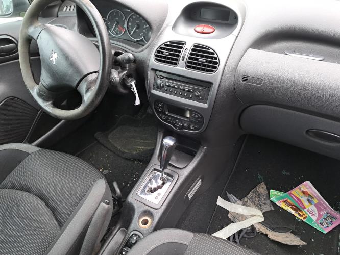Image Feu arriere principal gauche (feux) - PEUGEOT 206