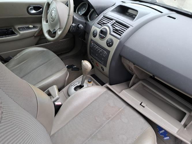 Image Capot - RENAULT MEGANE 2