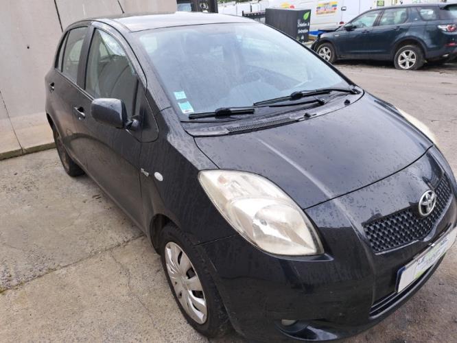 Image Capot - TOYOTA YARIS 2