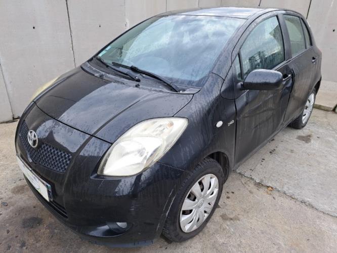 Image Capot - TOYOTA YARIS 2