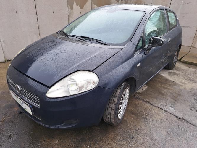 Image Capot - FIAT GRANDE PUNTO