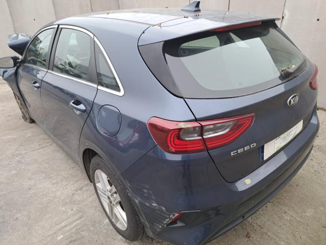Image Glace retroviseur droit - KIA CEE-D 3