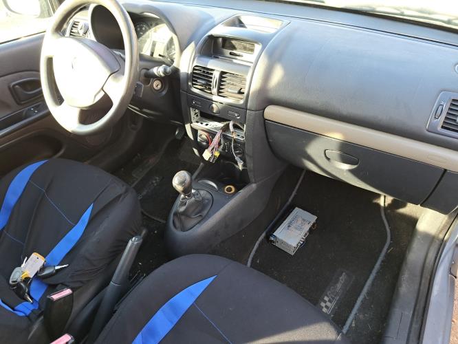 Image Pare choc avant - RENAULT CLIO 2