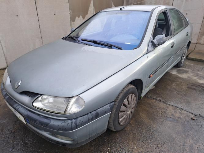 Image Feu arriere principal droit (feux) - RENAULT LAGUNA 1