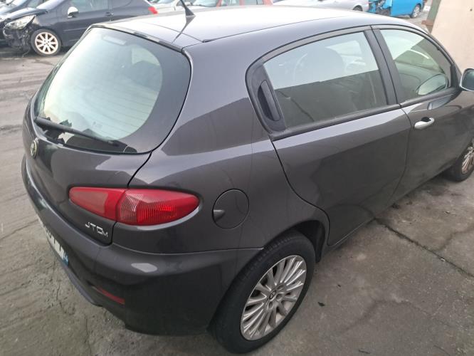 Image Porte avant droit - ALFA ROMEO 147