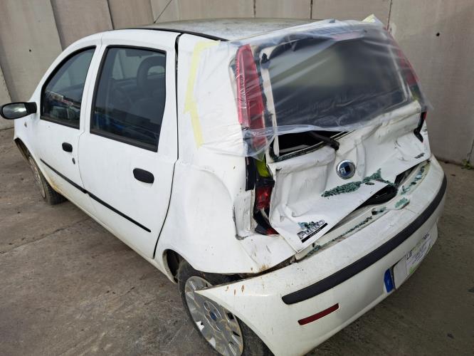 Image Capot - FIAT PUNTO 2