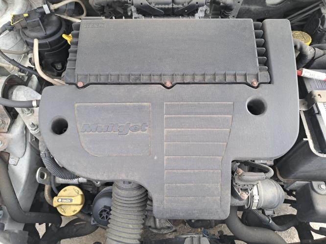 Image Capot - FIAT PUNTO 2