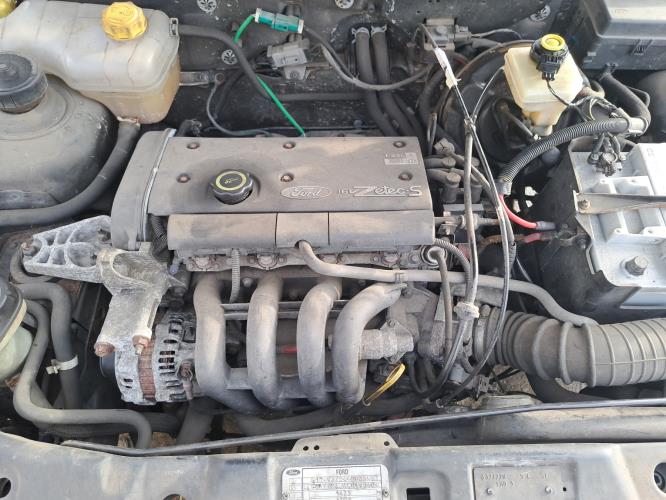 Image Calandre - FORD FIESTA 4