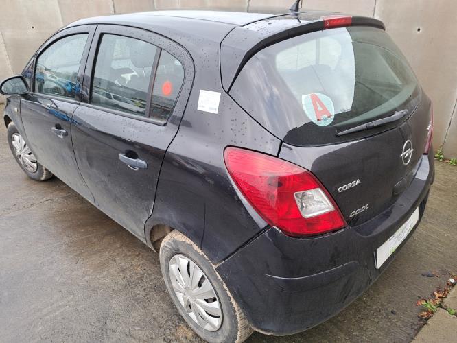 Image Malle/Hayon arriere - OPEL CORSA D