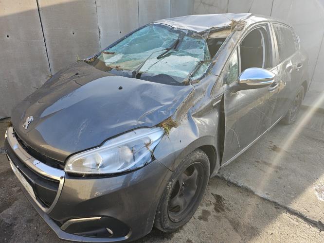 Image Ecran GPS - PEUGEOT 208 1