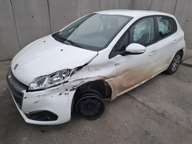 Image Ecran GPS - PEUGEOT 208 1