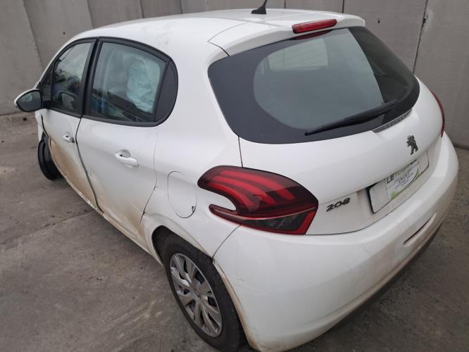 Image Ecran GPS - PEUGEOT 208 1