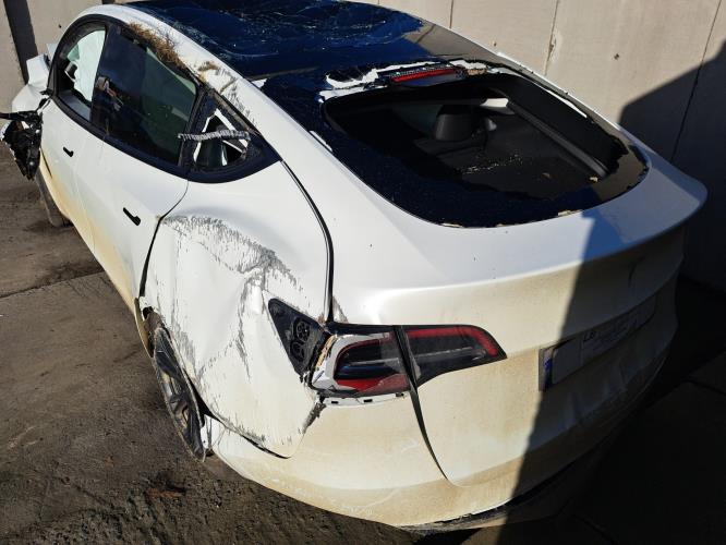 Image Tablette - TESLA MODEL Y