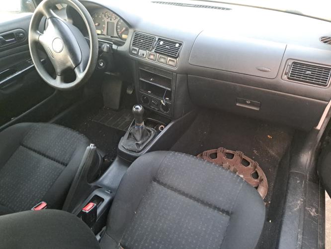 Image Plage arriere - VOLKSWAGEN GOLF 4