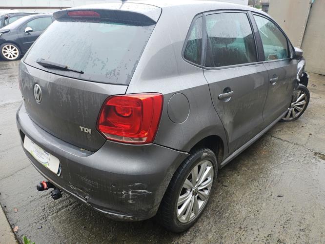Image Autoradio d'origine - VOLKSWAGEN POLO 5