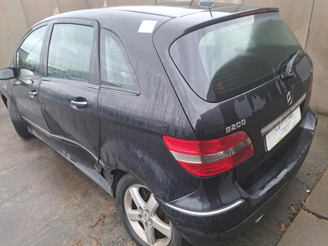Image Porte avant gauche - MERCEDES CLASSE B 245